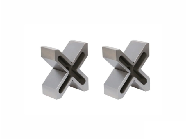 Żeliwne pryzmy V (para) 200x170x90 mm INSIZE (6805-2)
